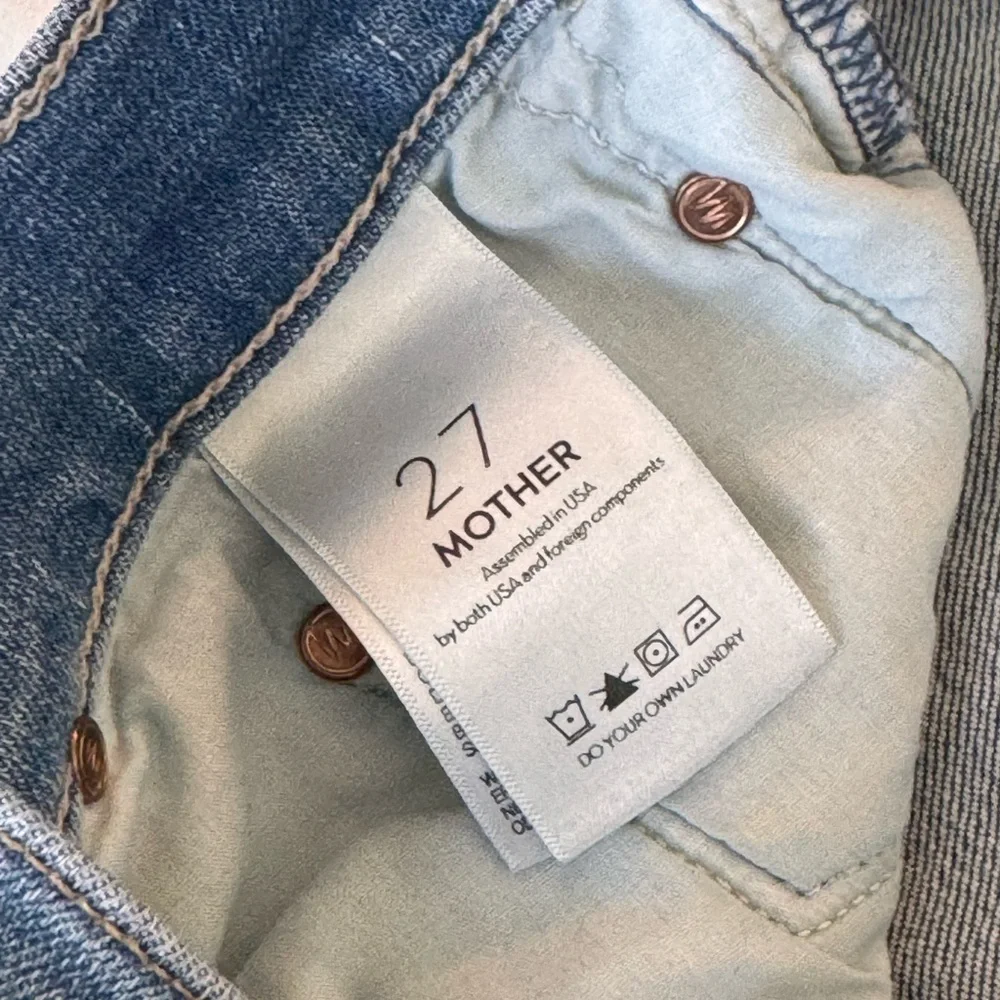 MOTHER DENIM Rascal Slit Flip Shorts - Picture 6 of 6